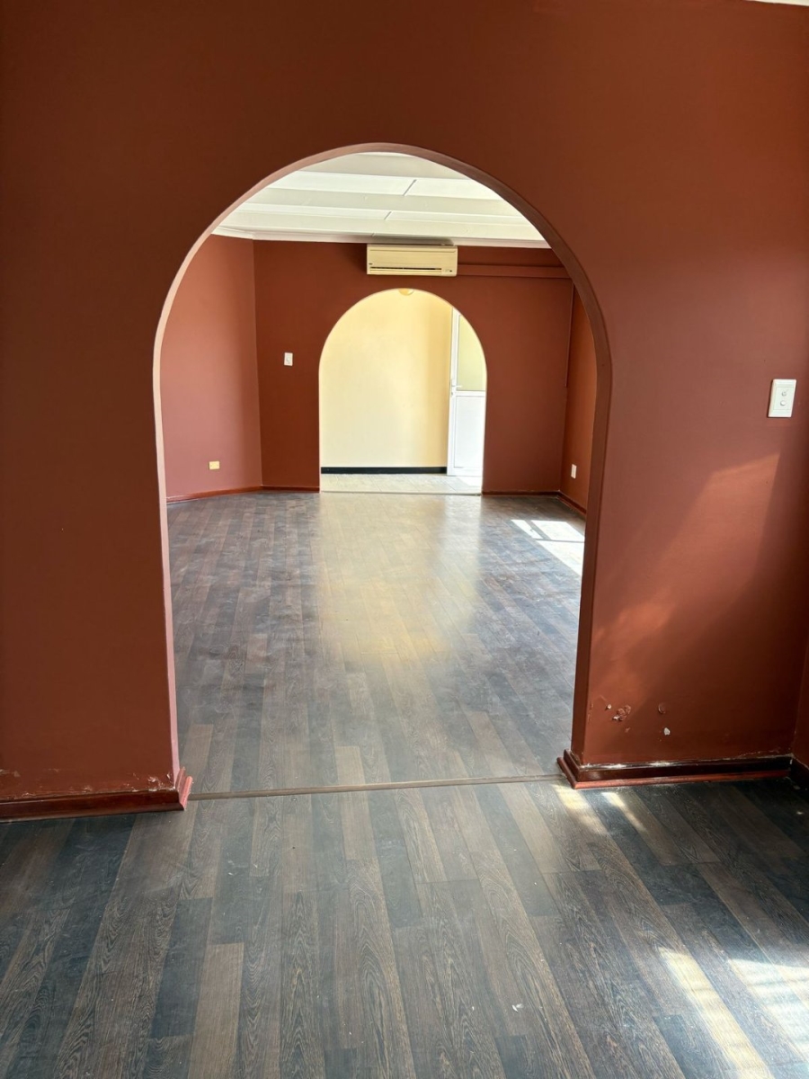 5 Bedroom Property for Sale in Beacon Bay North Eastern Cape